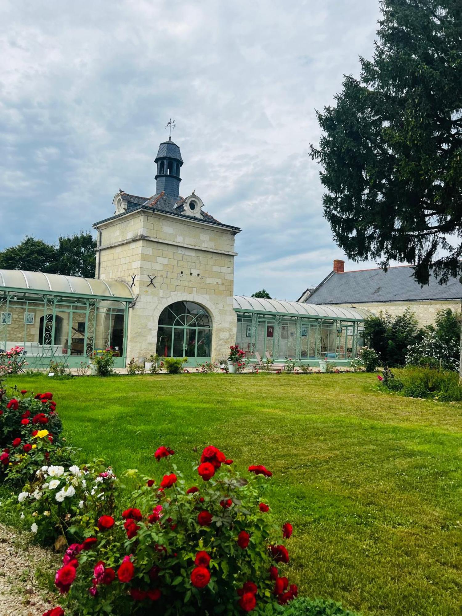 Chateau De La Thibaudiere - Chambre Du Tonneau Allonnes  Eksteriør billede