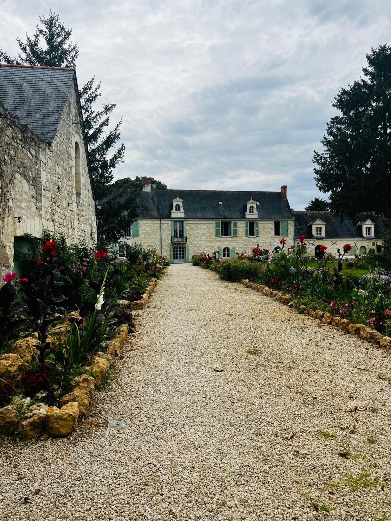 Chateau De La Thibaudiere - Chambre Du Tonneau Allonnes  Eksteriør billede
